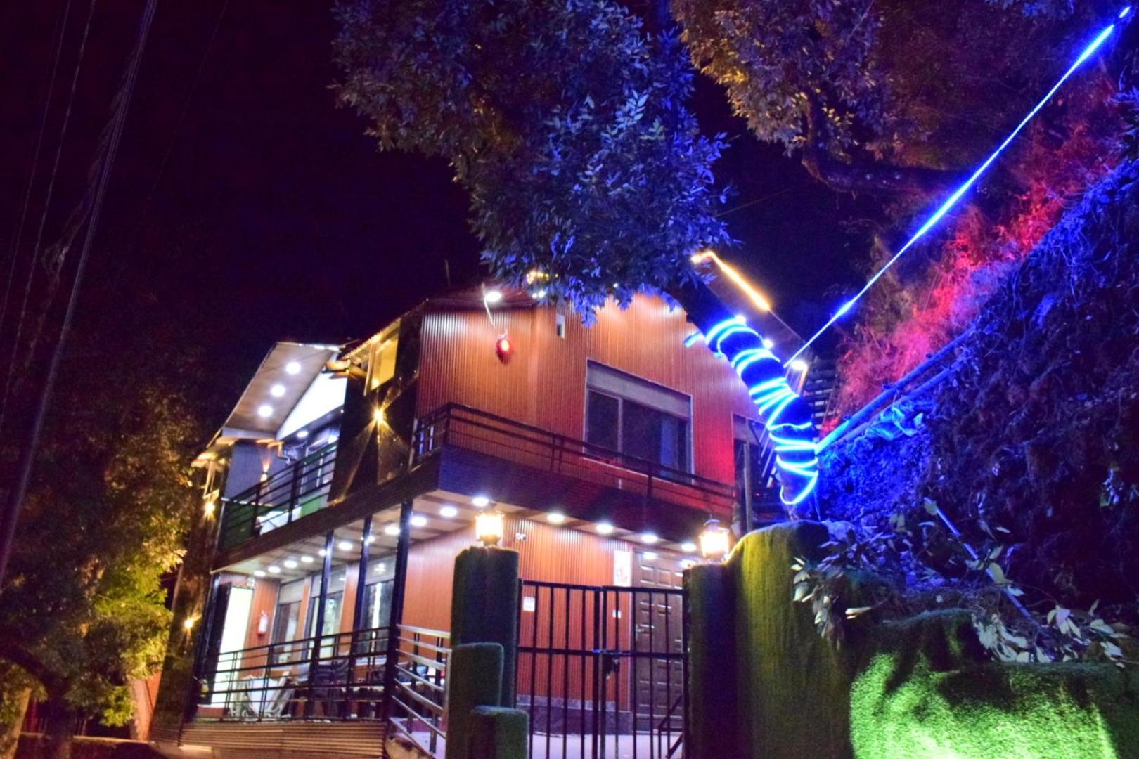 Rudhraksh Villa 4Br- Perfect Vacay Villa 무소리에 외부 사진