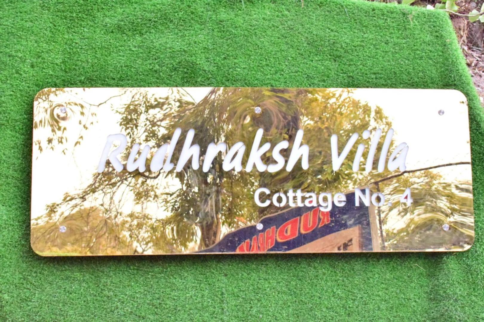 Rudhraksh Villa 4Br- Perfect Vacay Villa 무소리에 외부 사진