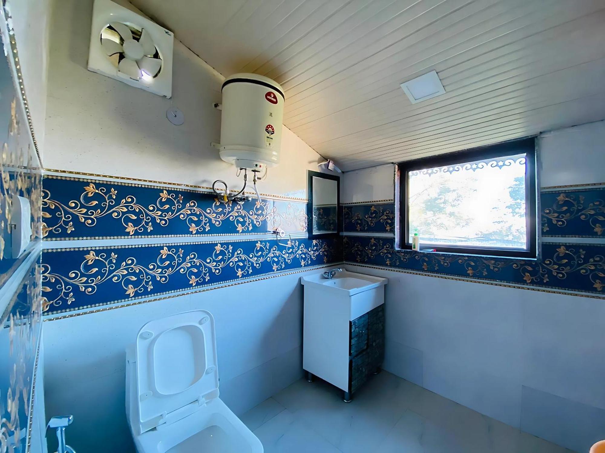 Rudhraksh Villa 4Br- Perfect Vacay Villa 무소리에 외부 사진