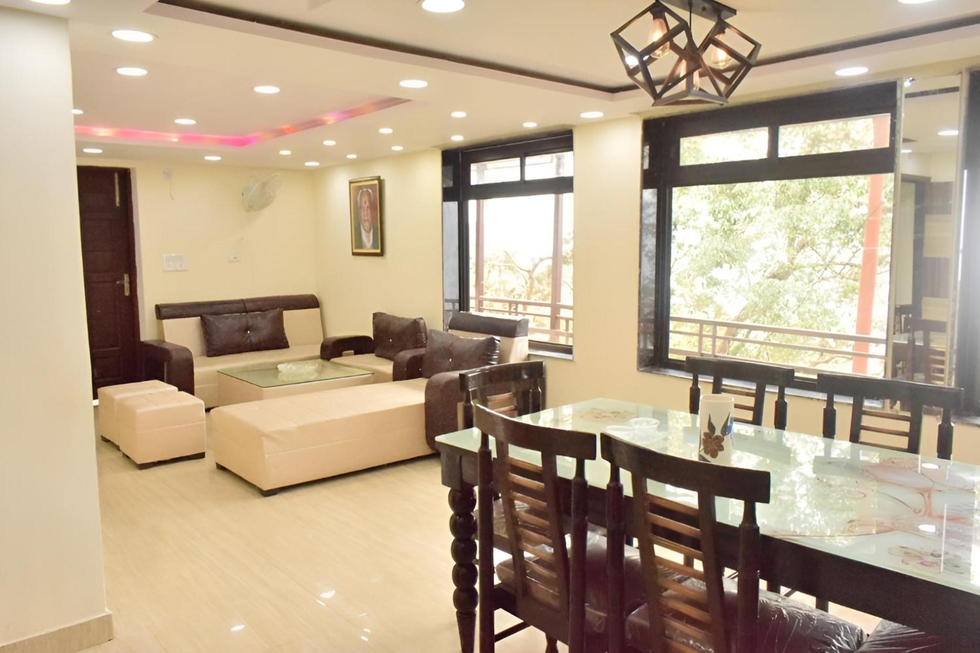 Rudhraksh Villa 4Br- Perfect Vacay Villa 무소리에 외부 사진
